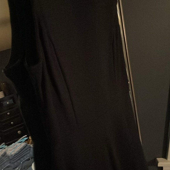 Lulu's Black Dress l Medium - Picture 2 of 7